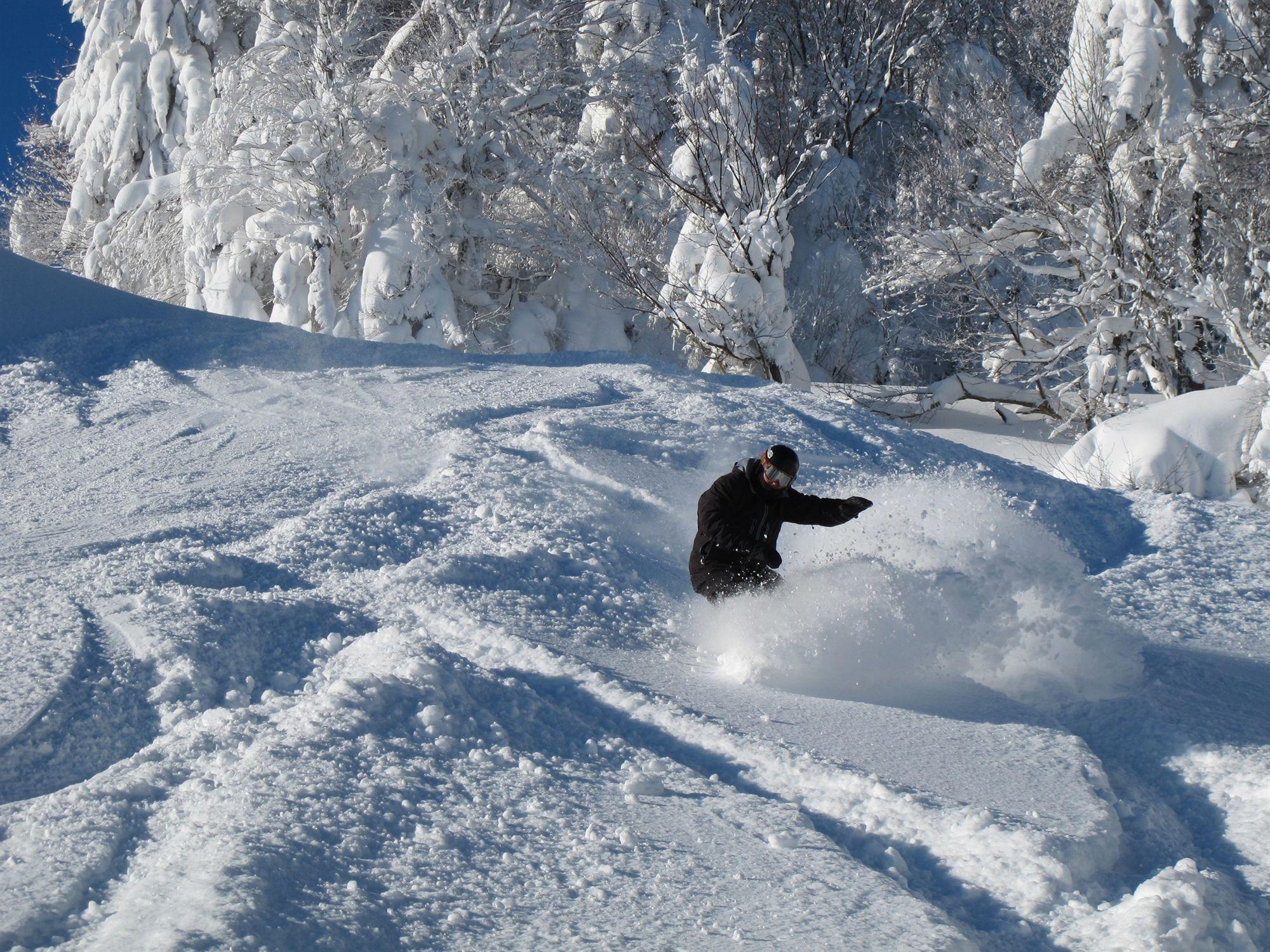 Expedition Station Snowshoe Extérieur photo